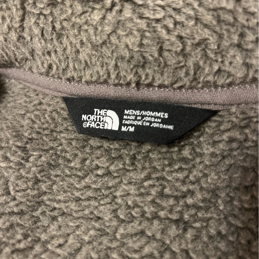 North Face vest - Picture 4 of 4